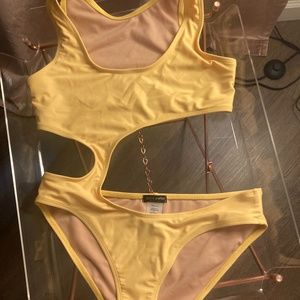 One piece bathing suit